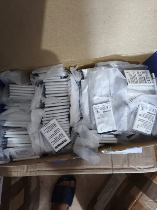 Móviles Qimmiq 9.1 Negros