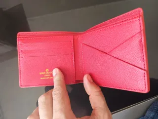 Cartera de piel para hombre nueva
