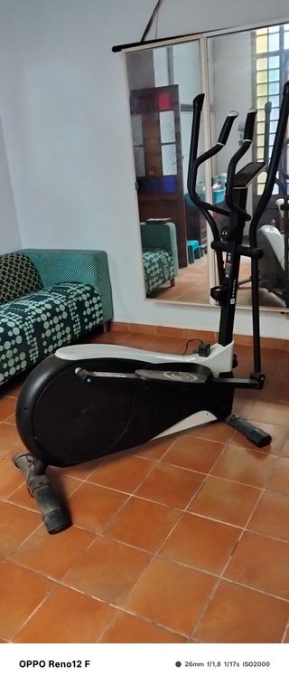 Aparato de gimnasia elíptica