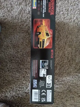 Maqueta Revell VW T3 Surfer Boy Stranger Things