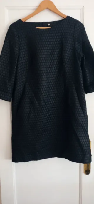 Vestido negro simil piel