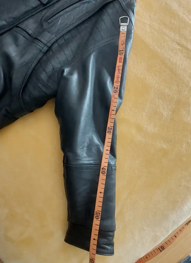 Cazadora de cuero auténtico negra