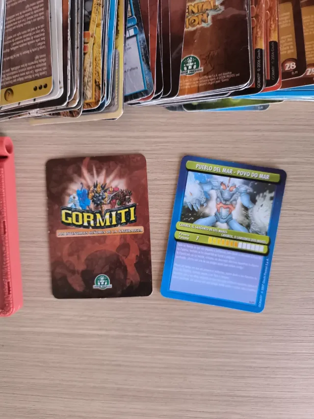 Cartas Gormiti com estojo