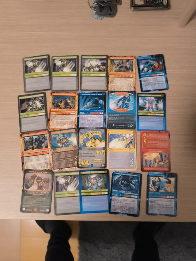 Cartas Gormiti com estojo