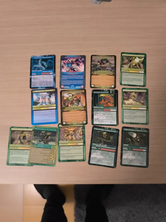 Cartas Gormiti com estojo