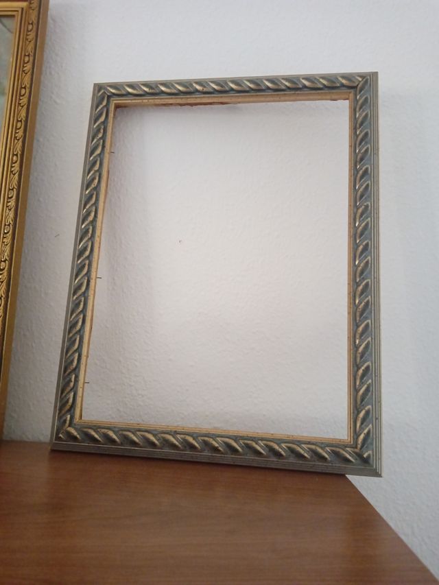 Bonito marco de madera nuevo