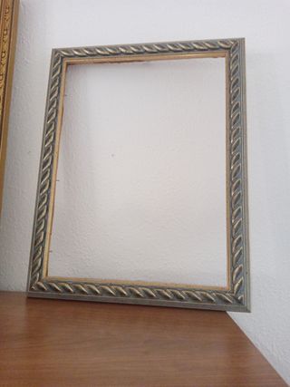 Bonito marco de madera nuevo