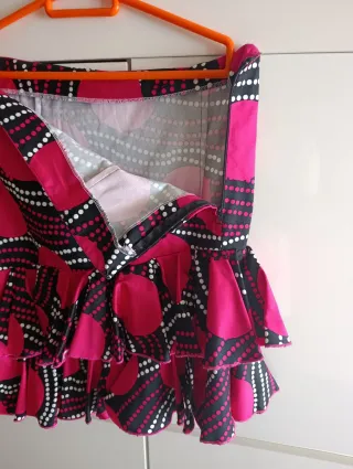 Falda flamenca llamativa original fucsia negro