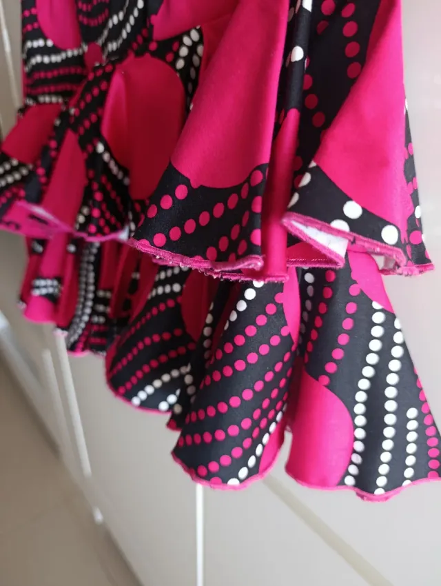 Falda flamenca llamativa original fucsia negro