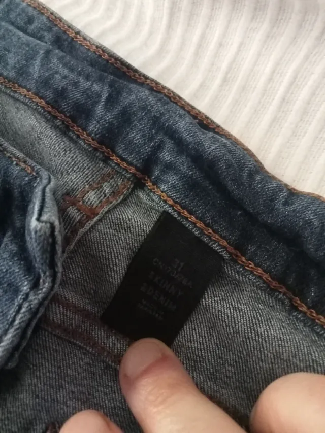 Vaqueros H&M pitillo talla 31