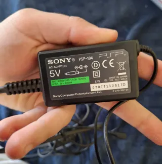 PSP 2004 Nera + 6 Giochi