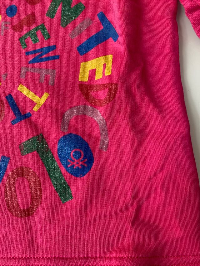 Conjunto Benetton rosa letras colores