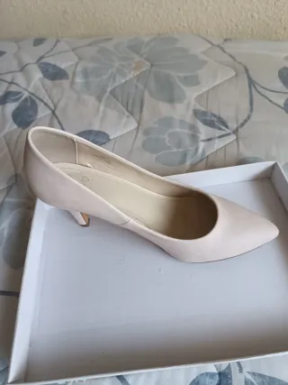 Zapatos de tacón blancos talla 39