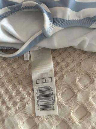 Conjunto Bikini y Vestido Playa Rayas. 7-8 años