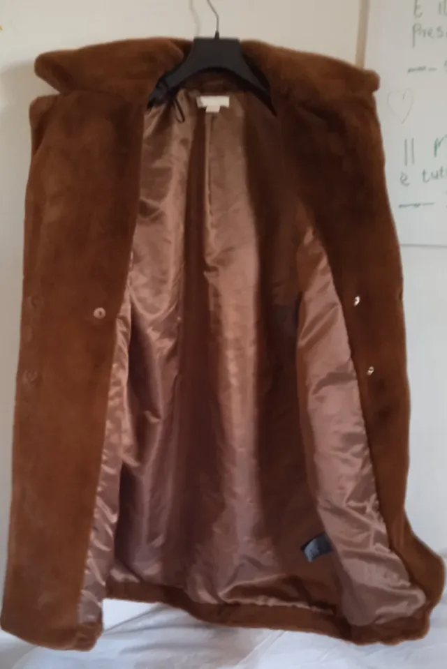 Giacca in pelliccia sintetica marrone H/M!