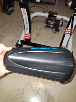 Rodillo Elite Force In-Ride + accesorio para rueda