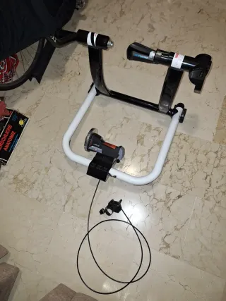 Rodillo Elite Force In-Ride + accesorio para rueda