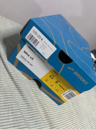 Zapatillas atletismo Brooks clavos usadas unas hrs