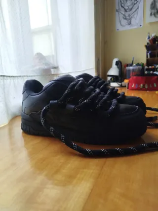 Zapatillas Negras Chunky/Skater   NUEVAS