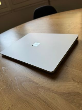 Microsoft Surface Laptop 13,8 ARM
