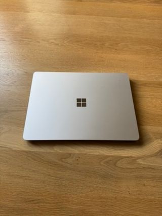 Microsoft Surface Laptop 13,8 ARM