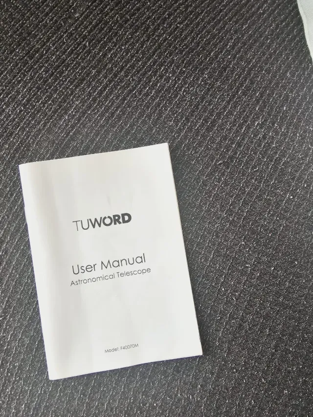 Telescopio F40070M con trípode y accesorios