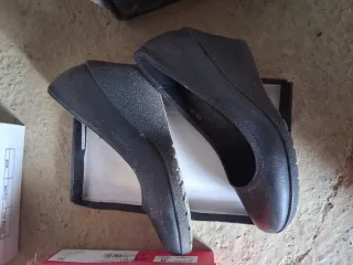 Sandalias de tacón y zapatos marrón