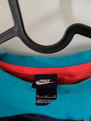 Sudadera Nike bicolor con cremallera