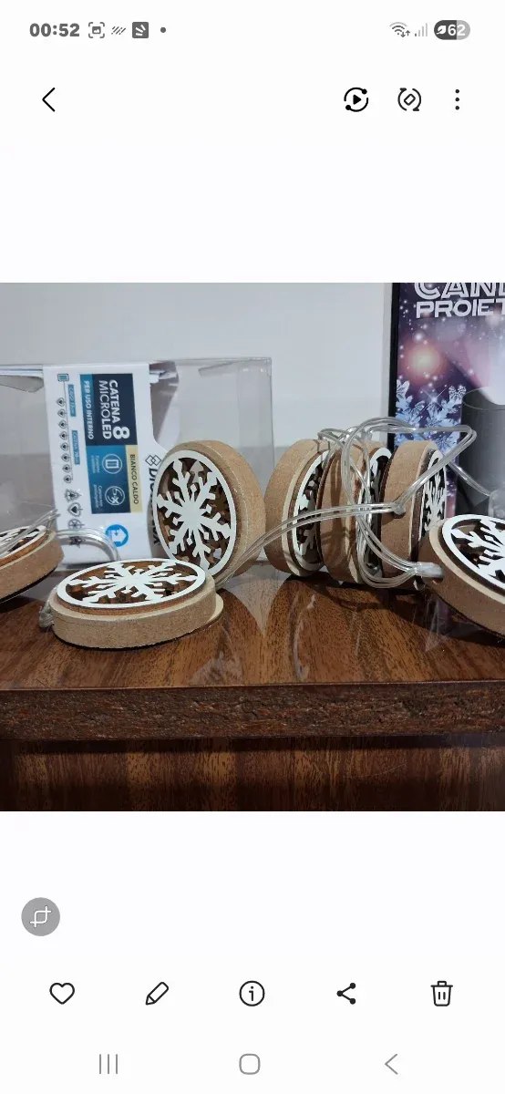 Catena luminosa natalizia fiocchi neve