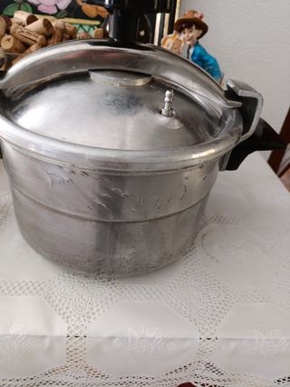 Olla Express Aluminio Sin Válvula