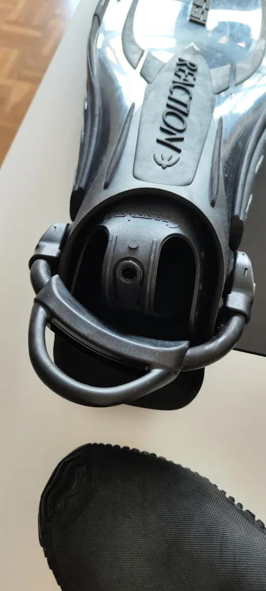 Aletas Cressi y Botas buceo Seac