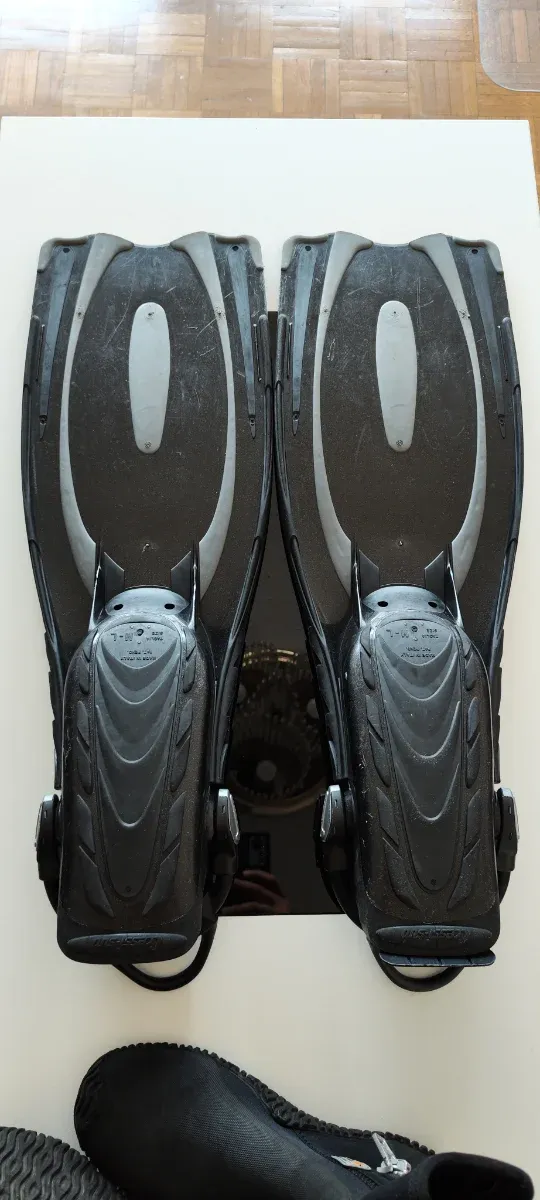 Aletas Cressi y Botas buceo Seac