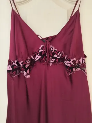 Camisón lencero,seda auténtica, color vino, nuevo.
