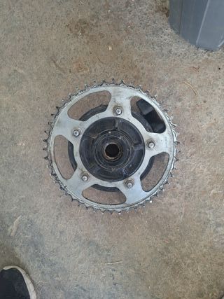 Porta corona Suzuki GSR 600