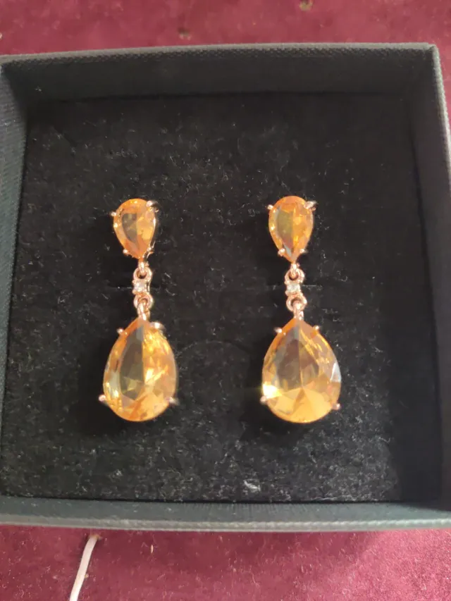 Pendientes oro rosa piedras melocotón