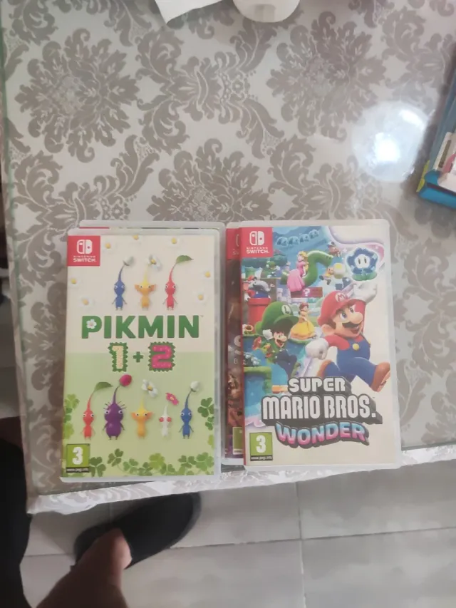 Nintendo Switch Azul y Rosa(Juegos incluidos)