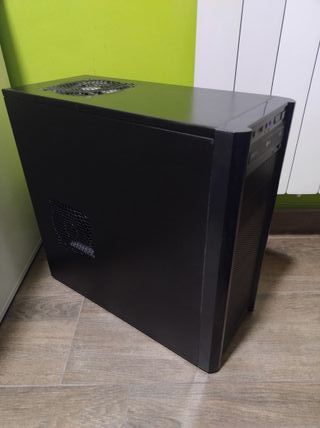 Torre PC Negra a Piezas