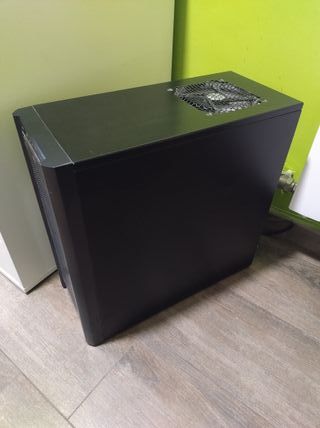 Torre PC Negra a Piezas