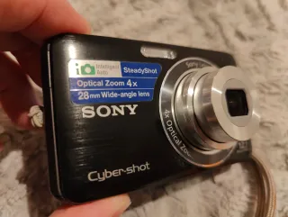 Cámara Sony Cyber-shot 12.1 MP Negra