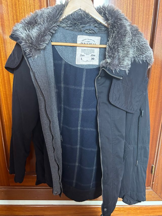 Abrigo Pull&Bear Negro