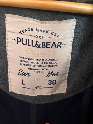 Abrigo Pull&Bear Negro