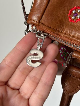 Bolso Desigual Marrón Flores Bordadas