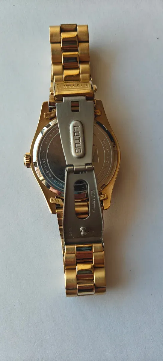 Reloj Lotus Freedom Dorado