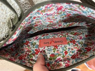 Bolso verde con estrella brillante