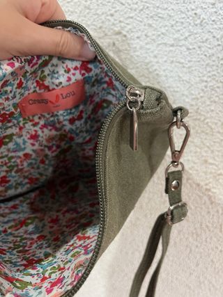 Bolso verde con estrella brillante