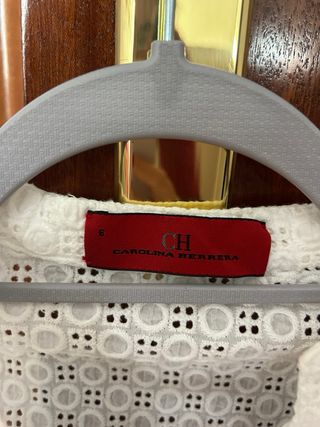 Blusa Carolina Herrera Blanca