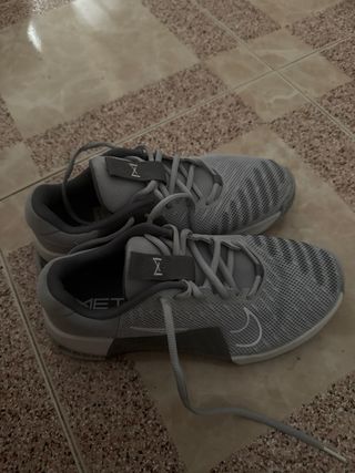 Nike Metcon Zapatillas Deportivas Grises.