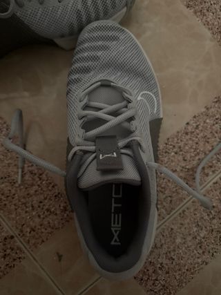 Nike Metcon Zapatillas Deportivas Grises.