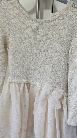 Vestido niña 5años beige/dorado (ideal Navidad)