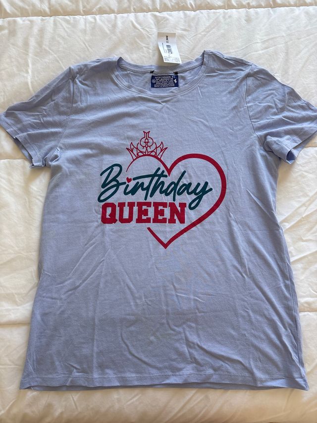 Camiseta Birthday Queen morada talla S